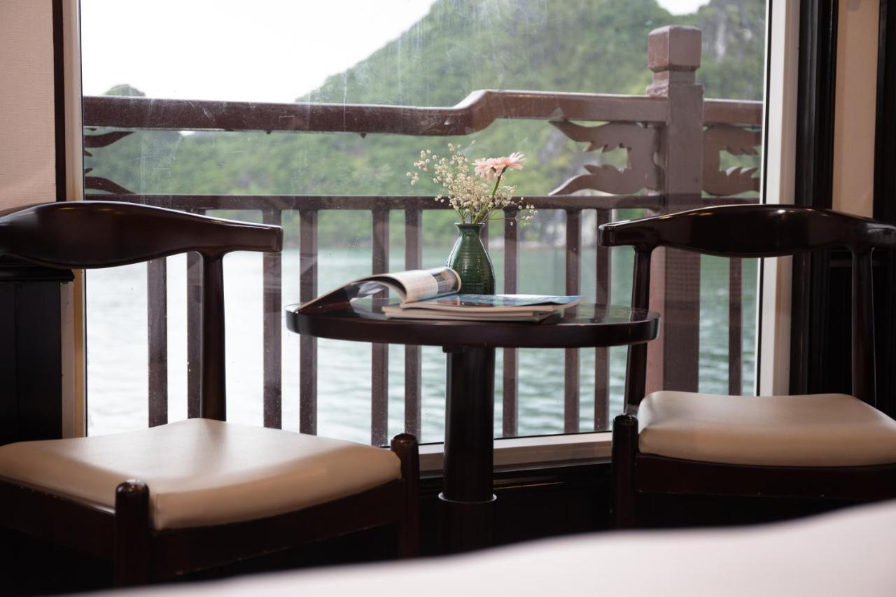 Amanda Cruise Ha Long Bay Hotell Exteriör bild